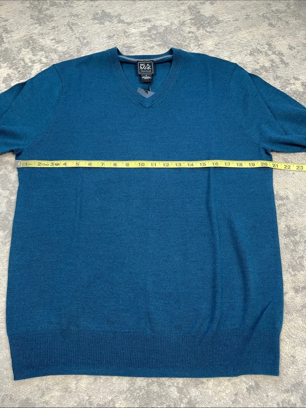 NWT JoS A Bank Traveler Merino Wool Sweater V Neck Blue Sz M